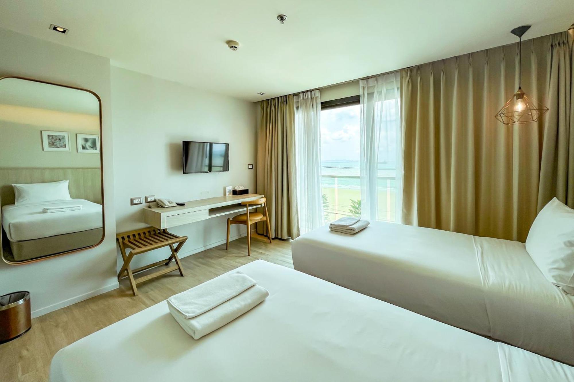 Zand Morada Pattaya Jomtien Beach Exterior photo