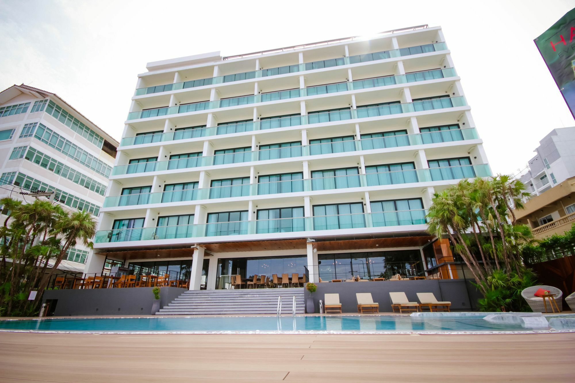 Zand Morada Pattaya Jomtien Beach Exterior photo